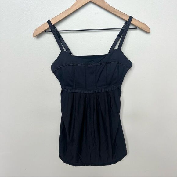 Lululemon Black Pritti Ruffle Tank Size 4 Athletic Shirt Built in Sports Bra - Picture 2 of 11